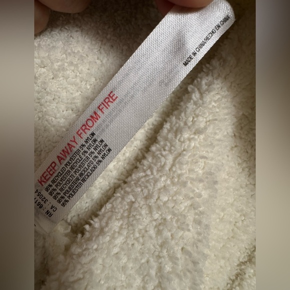 Daily Practice by Anthropologie Sherpa Shorts | Cream Fleece | Size M - Picture 6 of 7